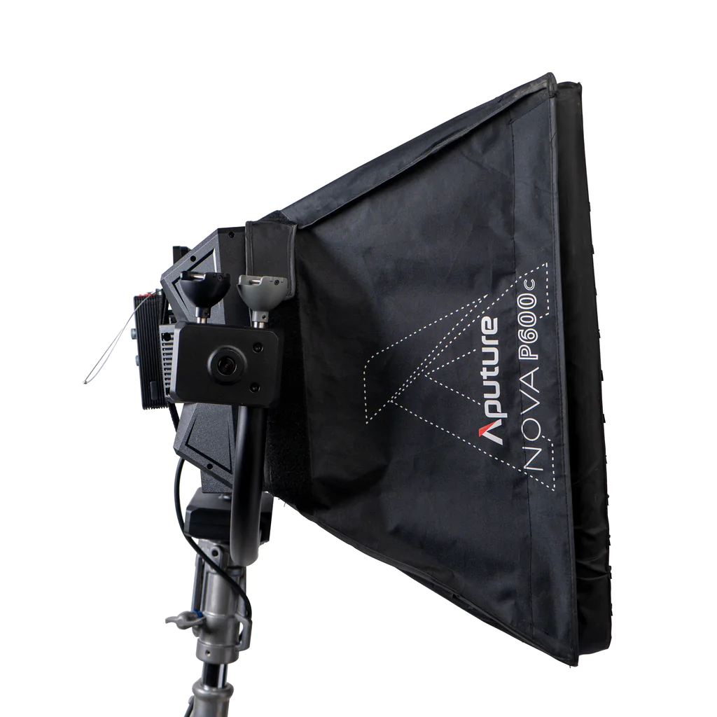 Aputure Nova P600c SOFTBOX