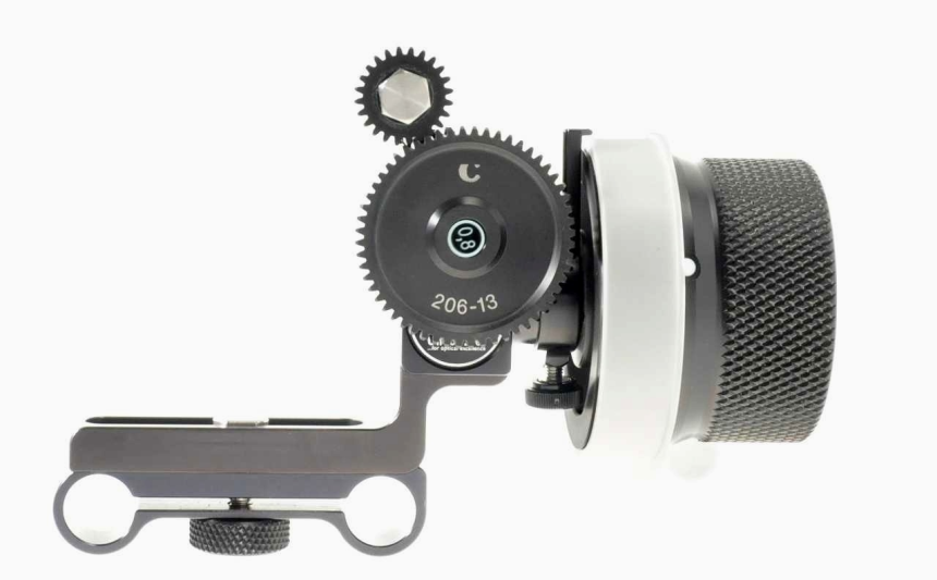 DV StudioRig Photo,  Sch&amp;#228;rfenzieheinrichtung mit  Umkehrgetriebe 0,8  f. Fotoobjektive.  Handrad, Sk
