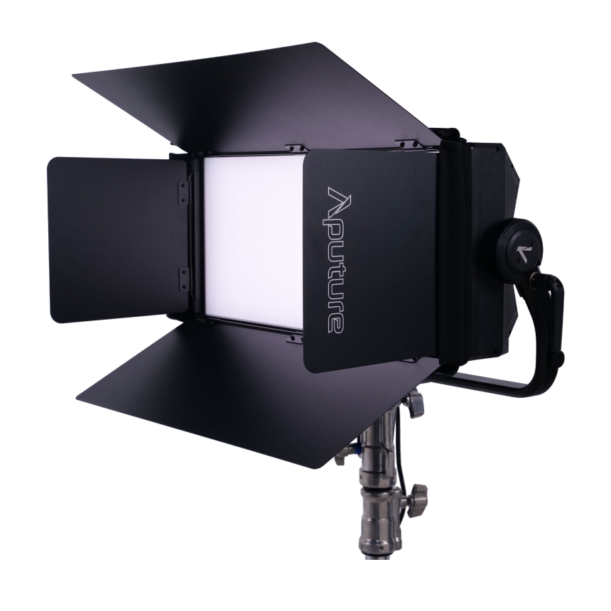 Aputure Nova P600c Barn door