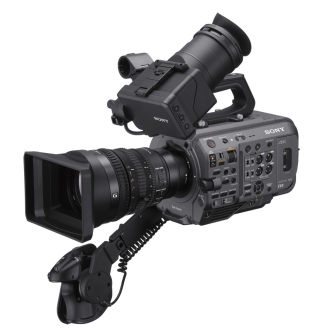 Sony Full Frame E-mount Camcorder + SELP2813G