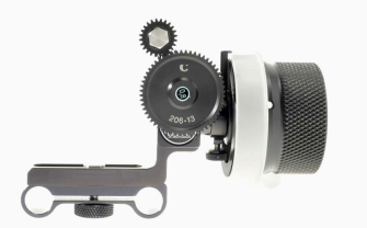 DV StudioRig Photo,  Sch&#228;rfenzieheinrichtung mit  Umkehrgetriebe 0,8  f. Fotoobjektive.  Handrad, Sk