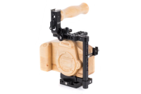 Wooden Camera Unified DSLR Cage (Medium) with Wood Grip