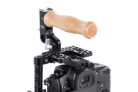 Wooden Camera - Unified DSLR Cage Shoe Pincher Add-on