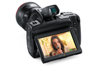 Blackmagic BM-CINECAMPOCHDEF6K2 Blackmagic Pocket Cinema Camera 6K G2